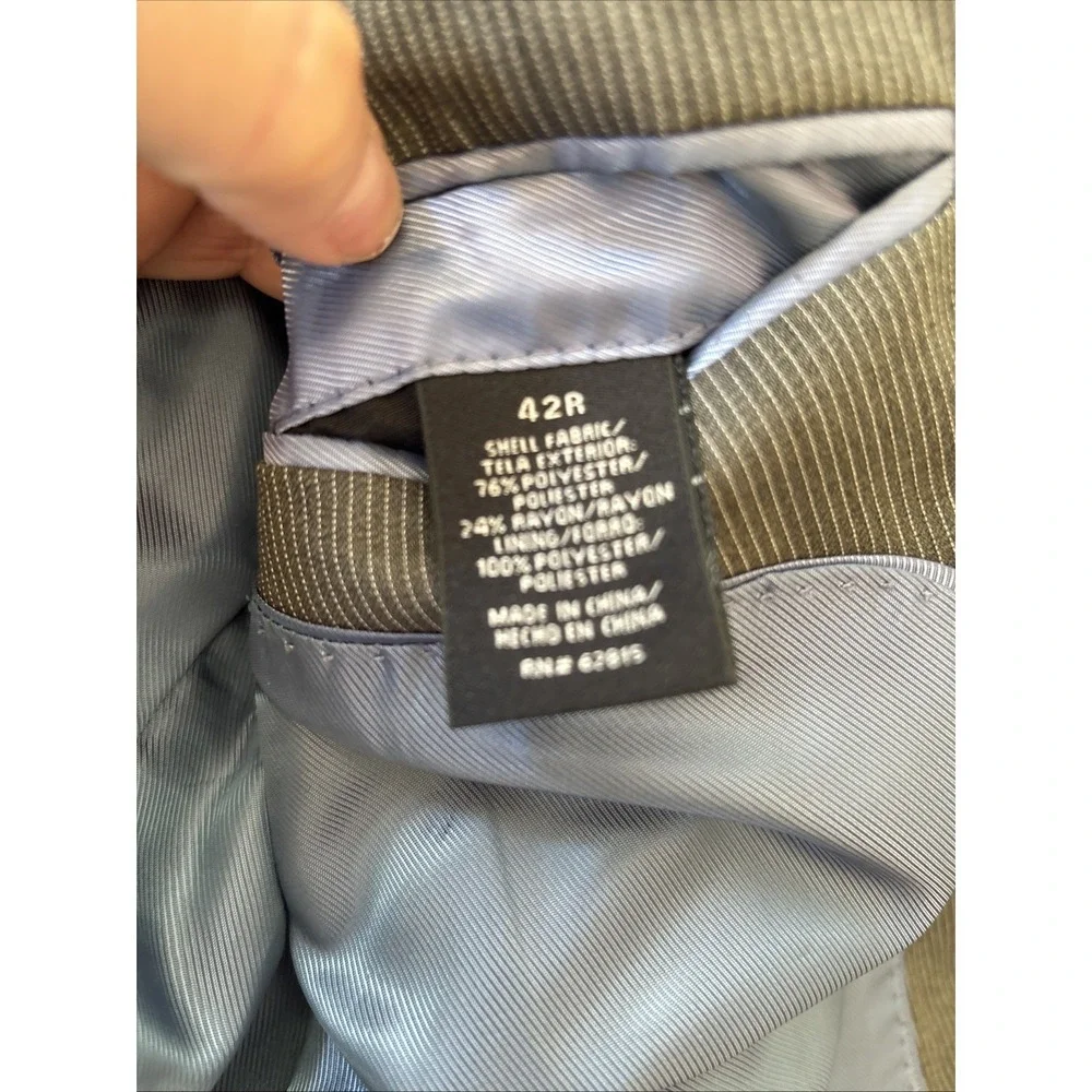 J Ferrar‎ Jacket Mens 42R Woven Blazer 2 Button Suit Coat Gray Pinstripe Modern